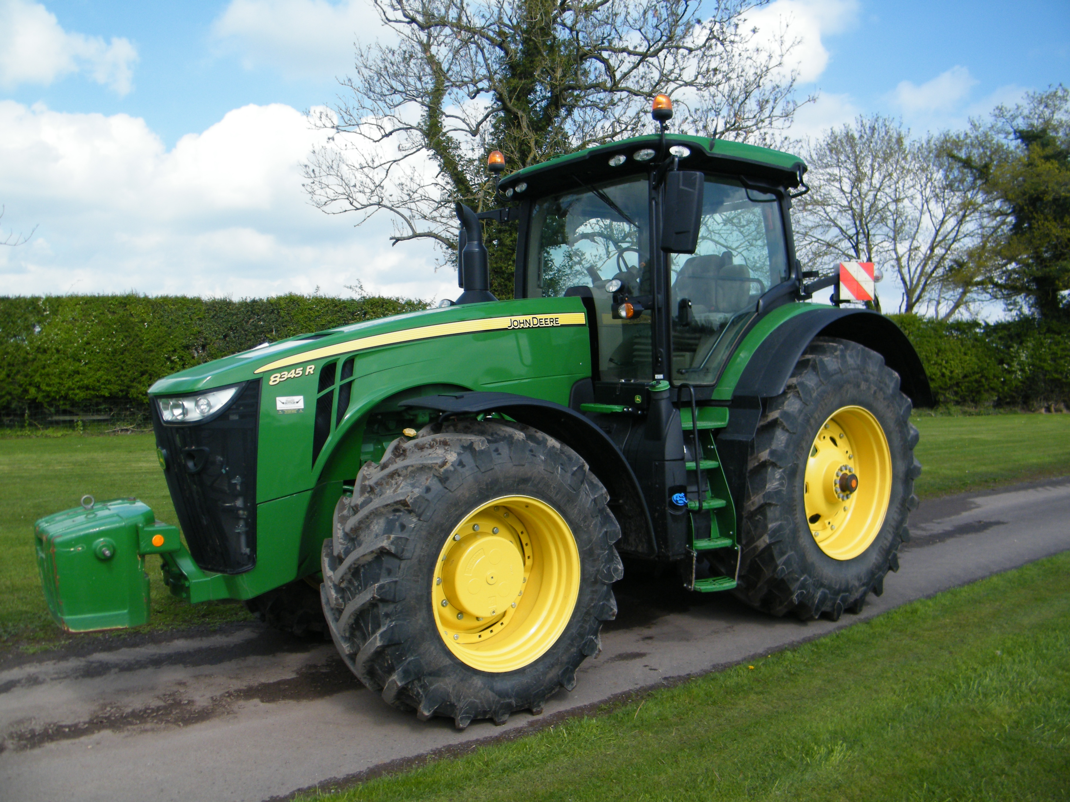 JOHN DEERE 8345R